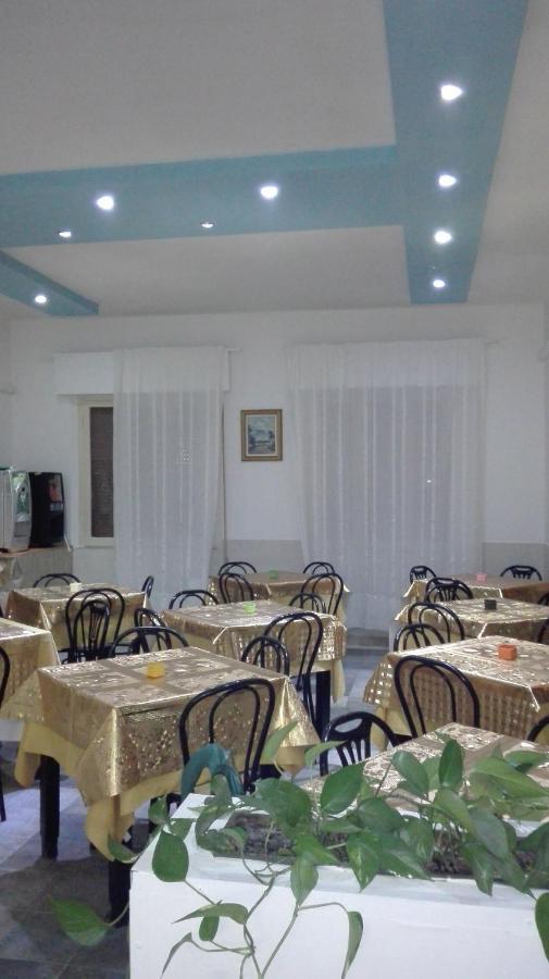 Hotel Villa Lorena Rimini Dış mekan fotoğraf