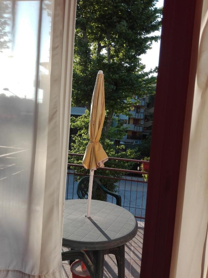 Hotel Villa Lorena Rimini Dış mekan fotoğraf