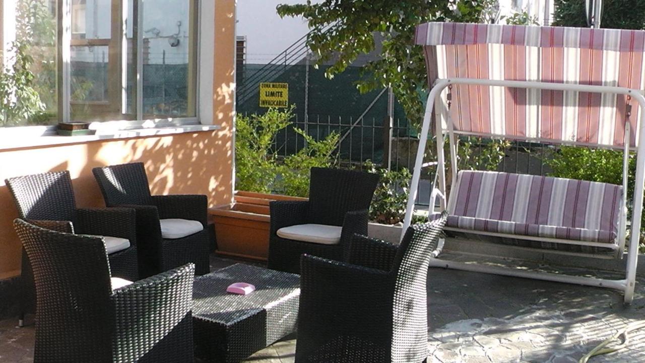 Hotel Villa Lorena Rimini Dış mekan fotoğraf