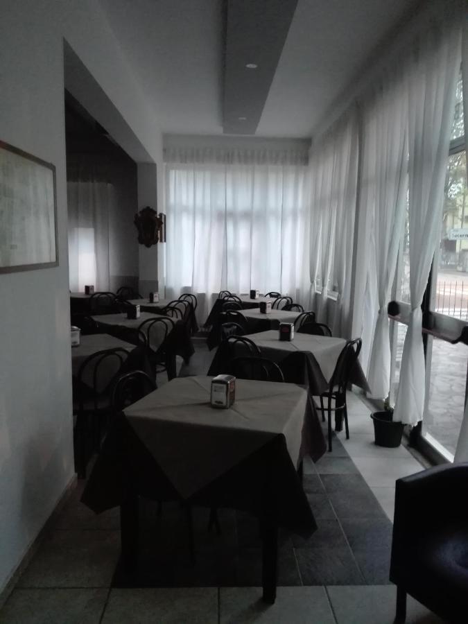 Hotel Villa Lorena Rimini Dış mekan fotoğraf