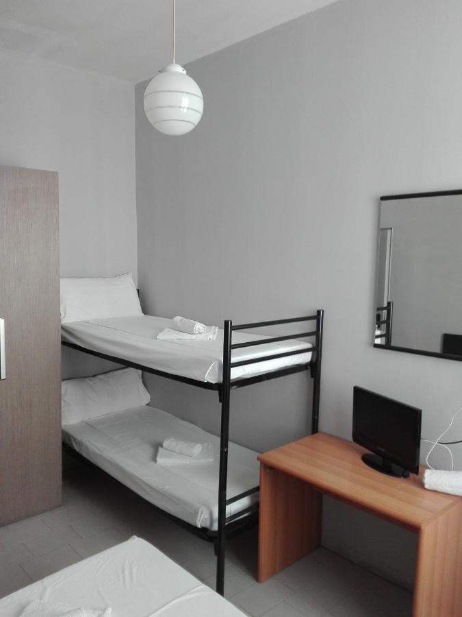 Hotel Villa Lorena Rimini Dış mekan fotoğraf