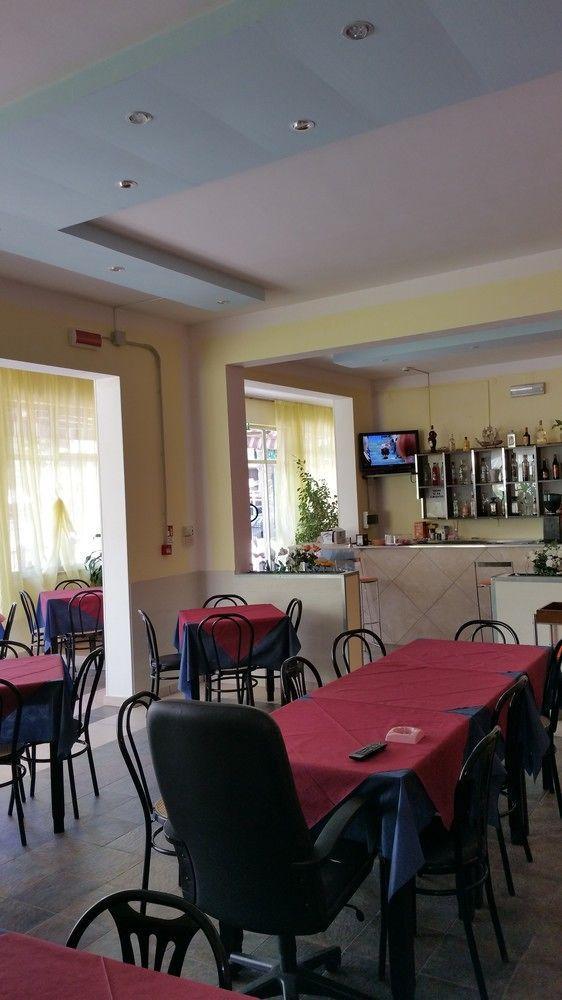 Hotel Villa Lorena Rimini Dış mekan fotoğraf