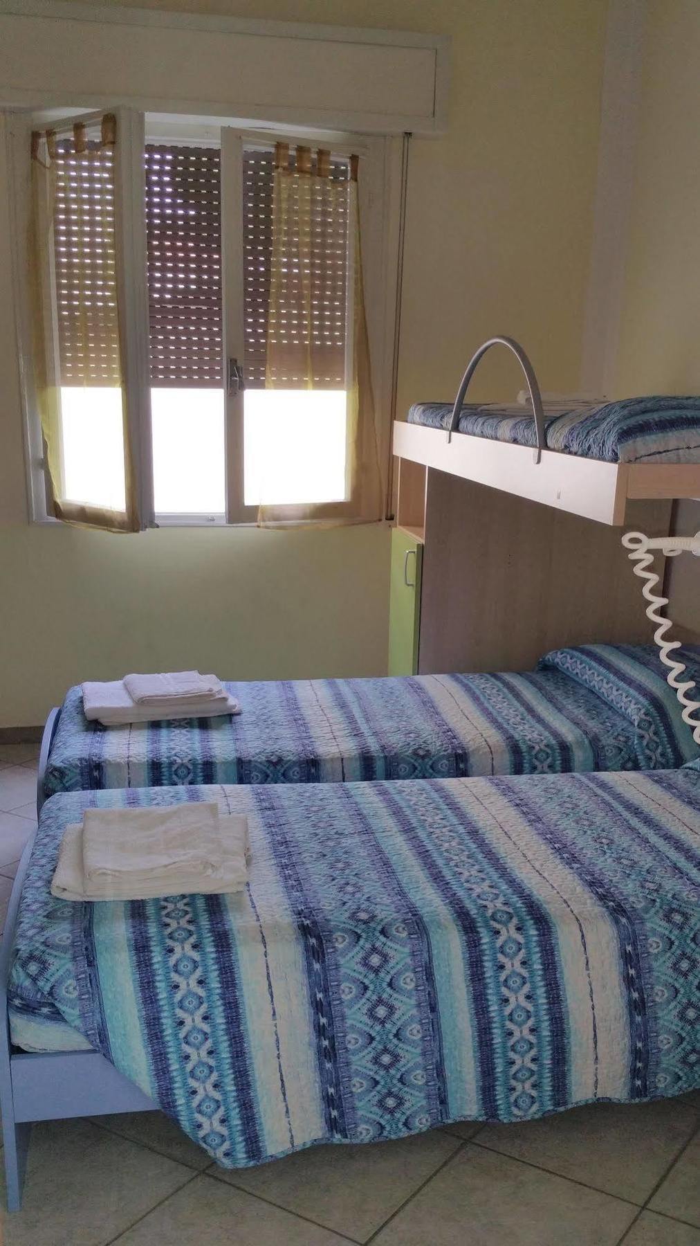 Hotel Villa Lorena Rimini Dış mekan fotoğraf