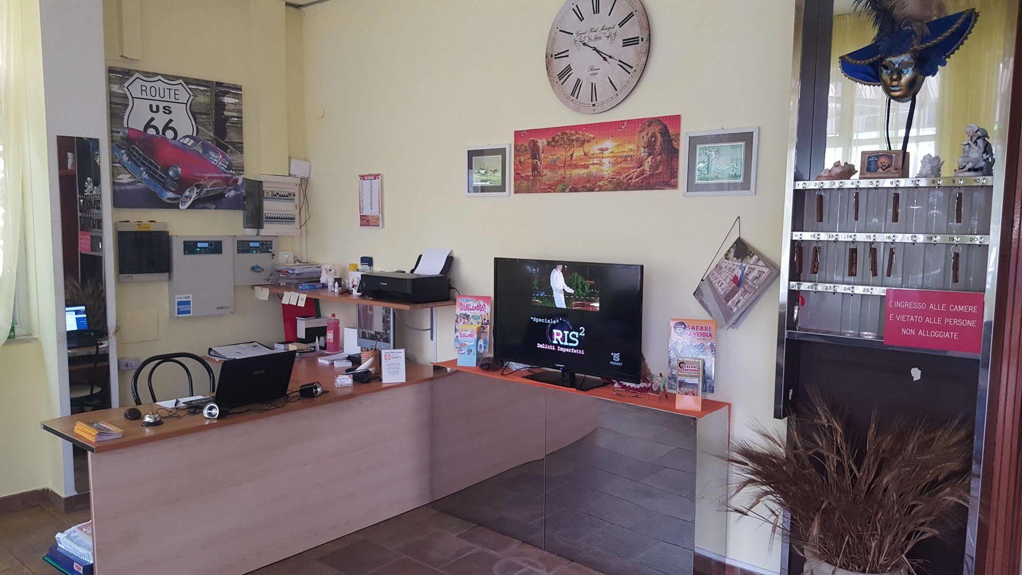Hotel Villa Lorena Rimini Dış mekan fotoğraf